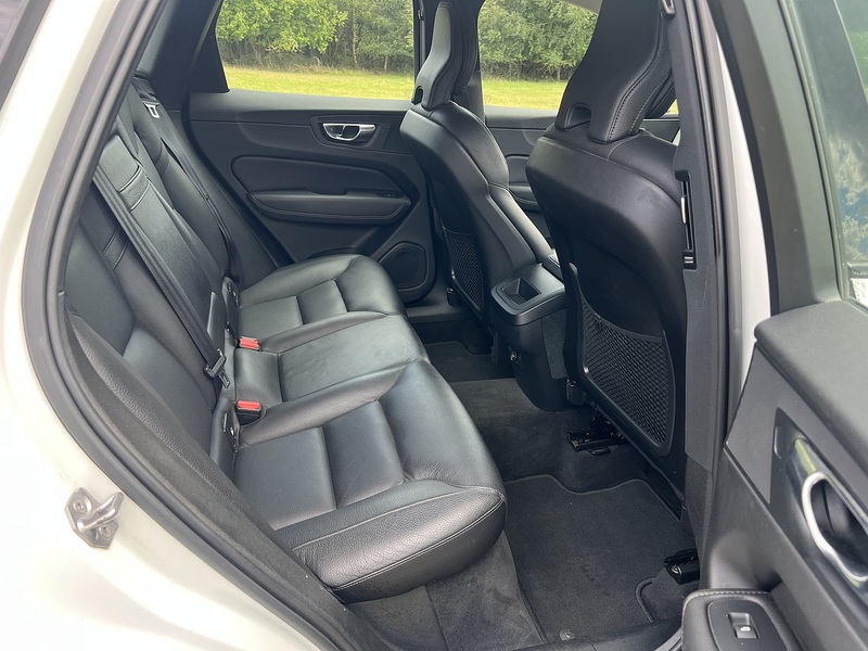 Volvo XC60 T5 Momentum - U11353