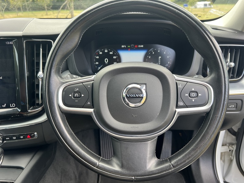Volvo XC60 T5 Momentum - U11353