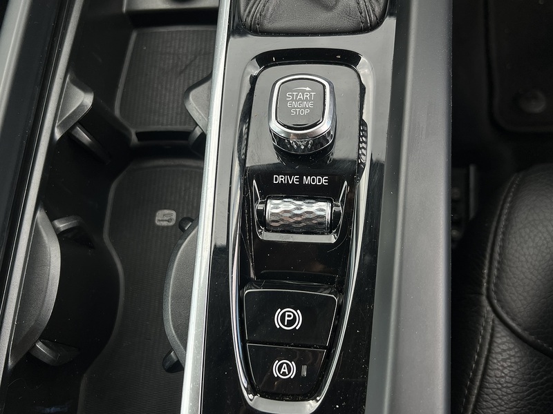 Volvo XC60 T5 Momentum - U11353