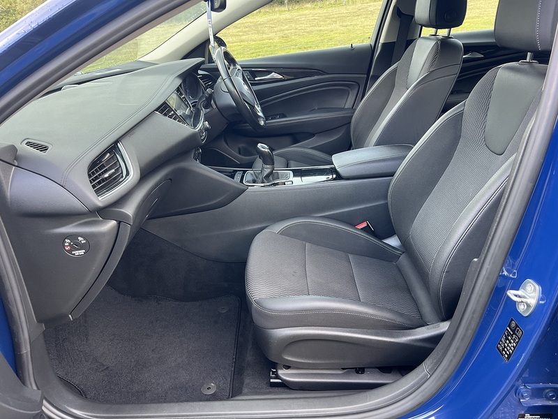 Vauxhall Insignia i Turbo Tech Line Nav - U11356