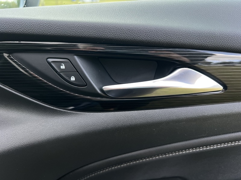 Vauxhall Insignia i Turbo Tech Line Nav - U11356