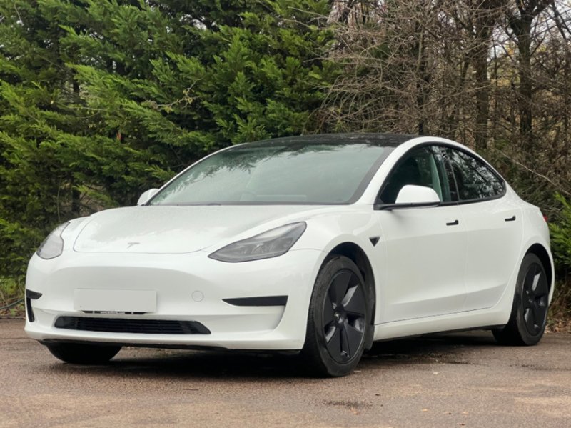 Tesla Model 3  - U11371