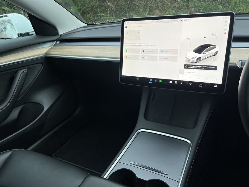 Tesla Model 3  - U11371