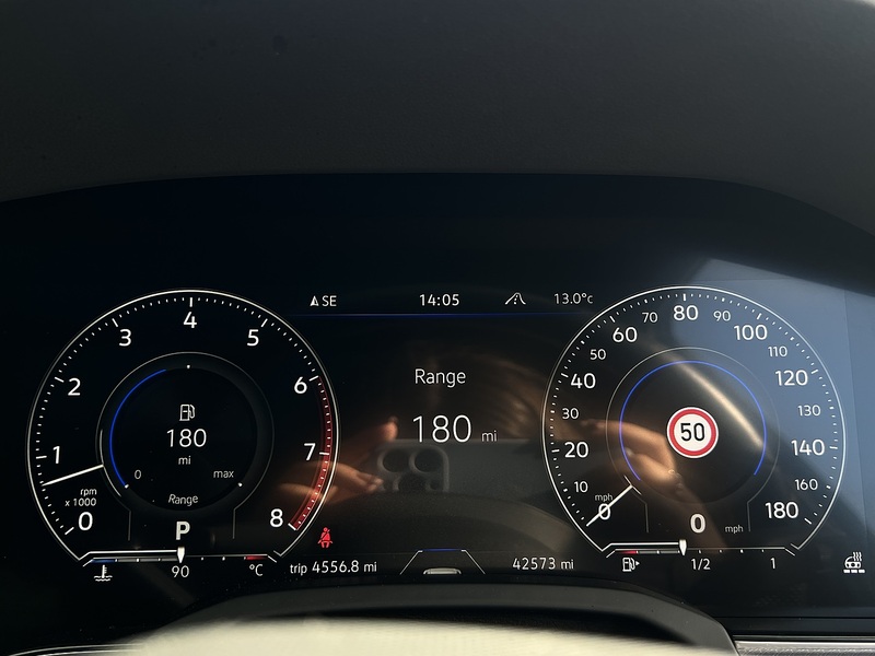 Volkswagen Touareg TSI V6 Black Edition - U11374