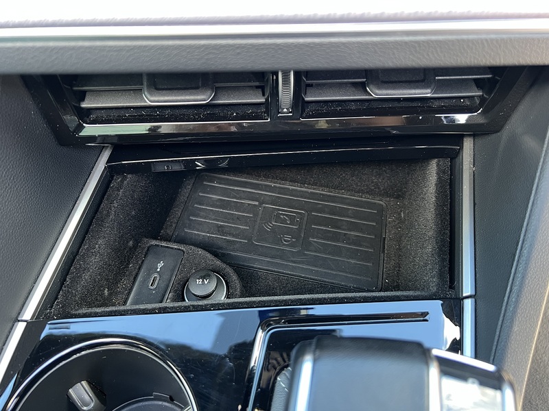 Volkswagen Touareg TSI V6 Black Edition - U11374