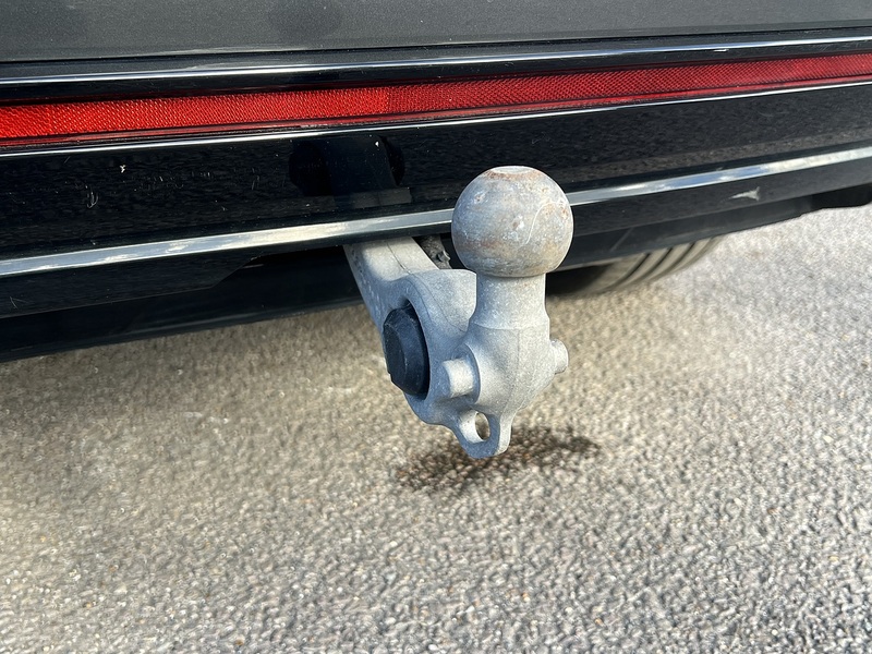 Volkswagen Touareg TSI V6 Black Edition - U11374