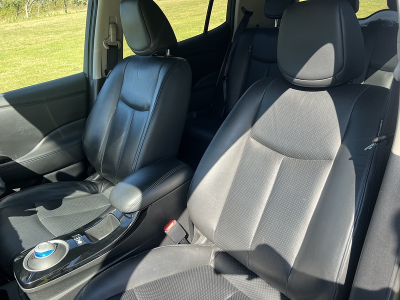 Nissan Leaf Tekna - U11376