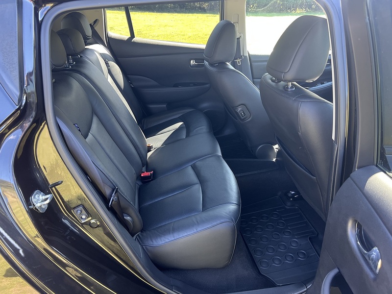 Nissan Leaf Tekna - U11376