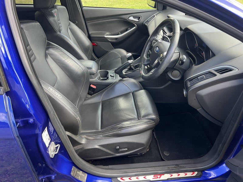 Ford Focus T EcoBoost ST-3 - U11377