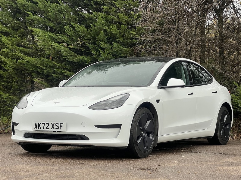 Tesla Model 3  - U11382