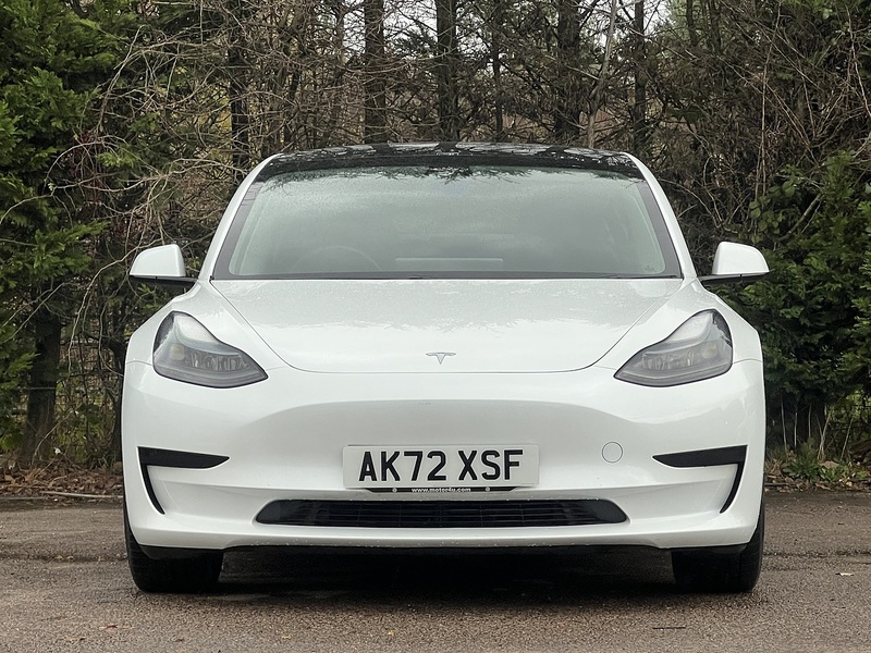 Tesla Model 3  - U11382