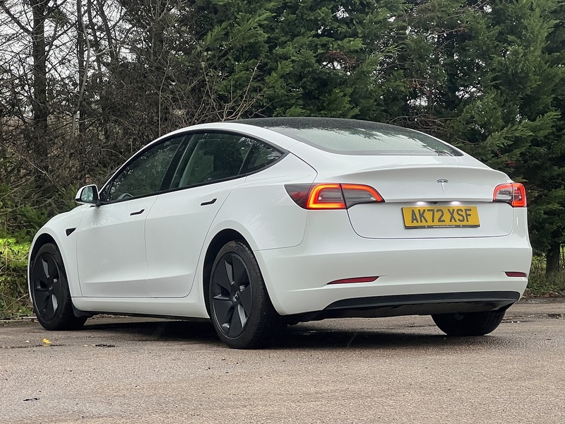 Tesla Model 3  - U11382