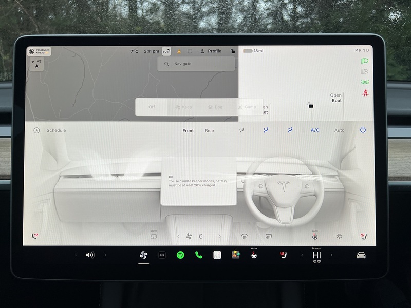 Tesla Model 3  - U11382