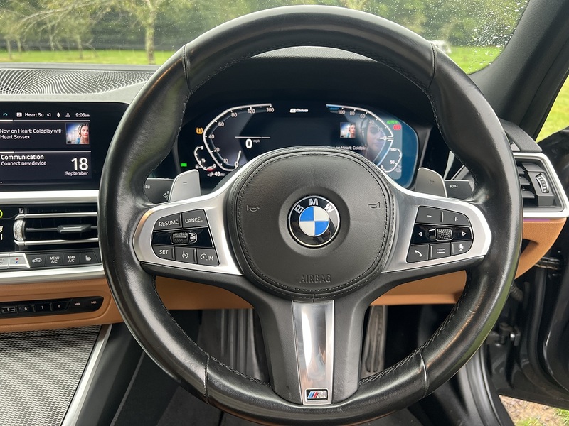 BMW 3 Series 330e M Sport - U11383