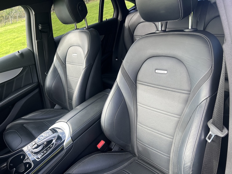 Mercedes-Benz GLC GLC63 V8 BiTurbo AMG - U11388