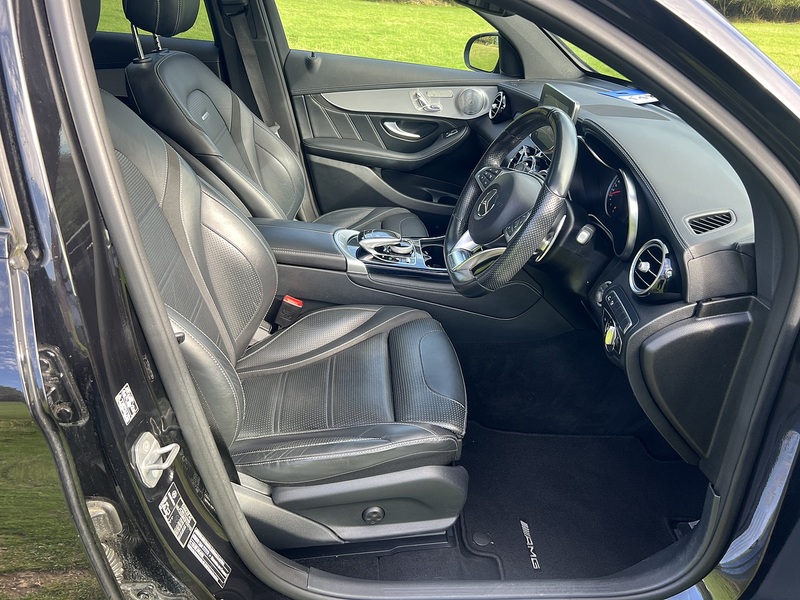 Mercedes-Benz GLC GLC63 V8 BiTurbo AMG - U11388