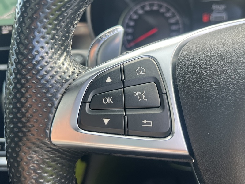Mercedes-Benz GLC GLC63 V8 BiTurbo AMG - U11388
