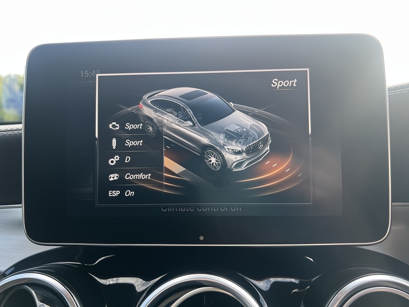 Mercedes-Benz GLC GLC63 V8 BiTurbo AMG - U11388
