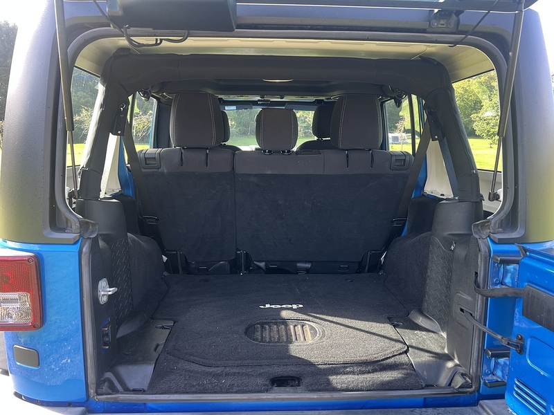 Jeep Wrangler  - U11389