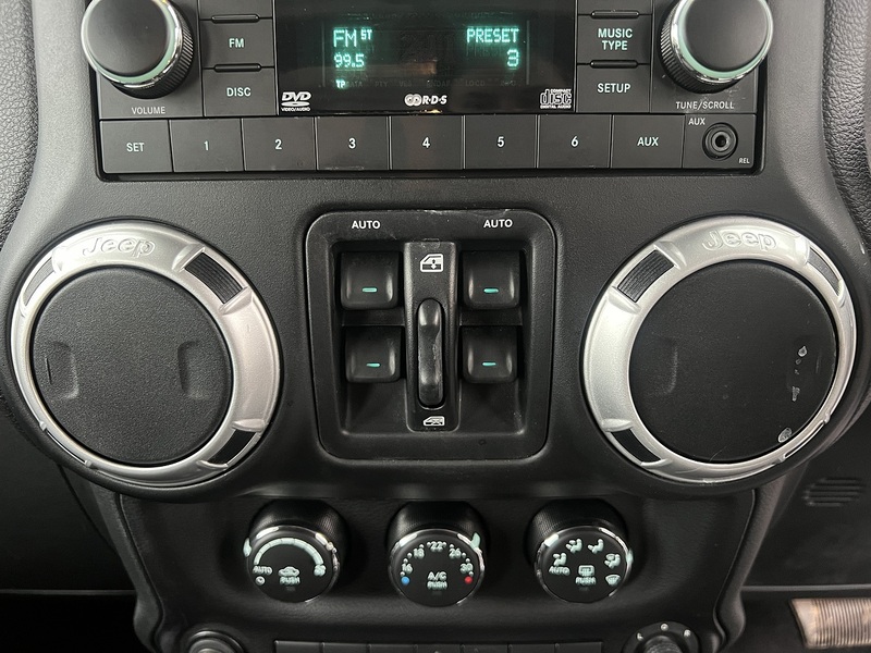 Jeep Wrangler  - U11389