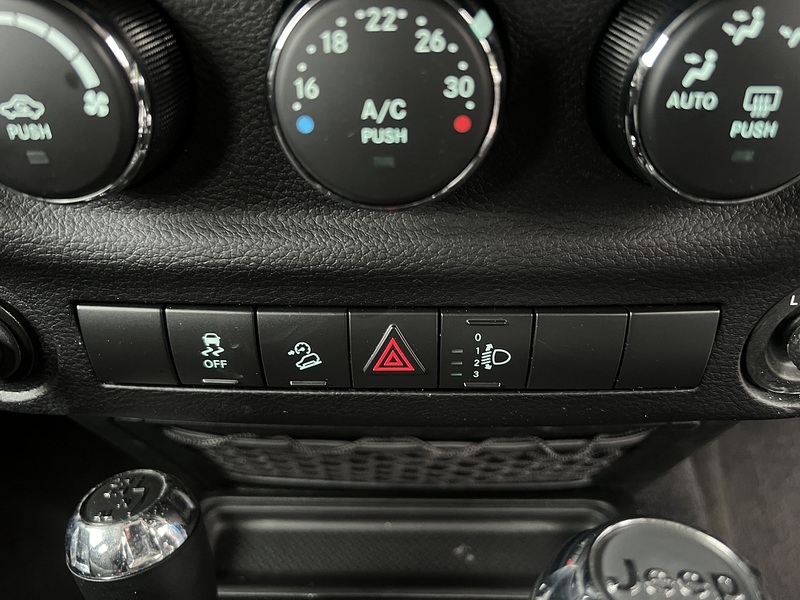 Jeep Wrangler  - U11389