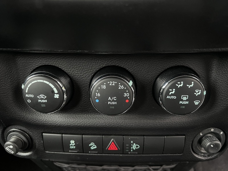 Jeep Wrangler  - U11389