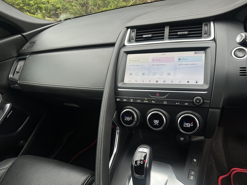 Jaguar E-PACE P250 R-Dynamic SE - U11393