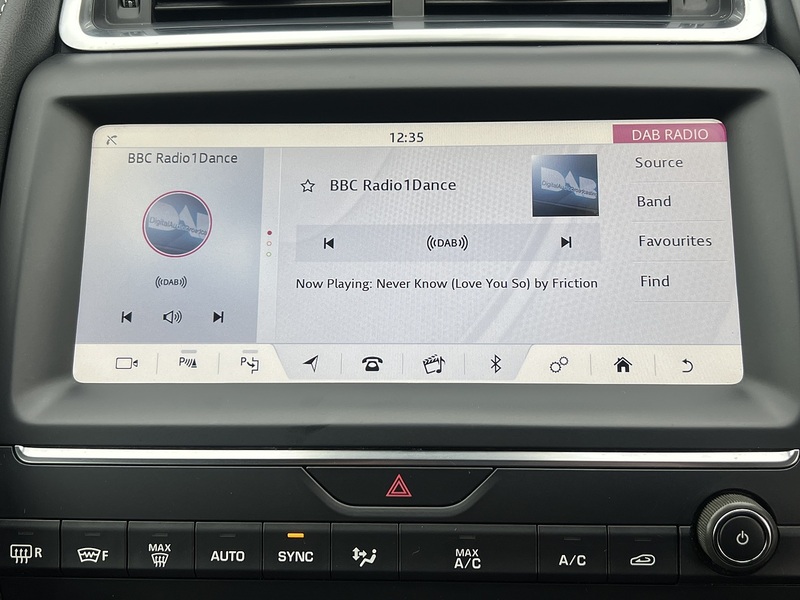 Jaguar E-PACE P250 R-Dynamic SE - U11393