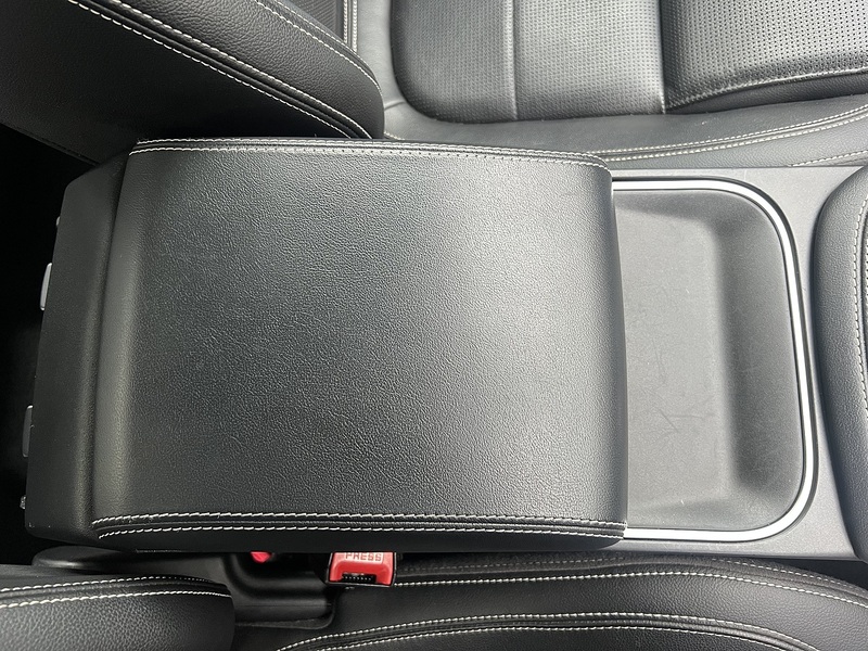 Jaguar E-PACE P250 R-Dynamic SE - U11393