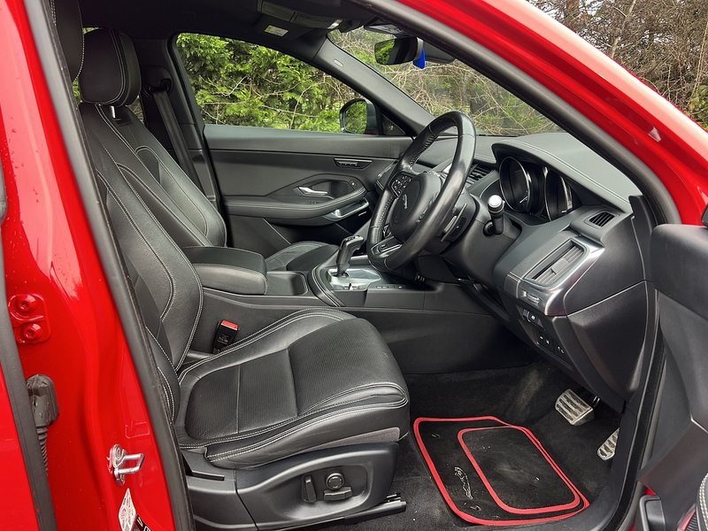 Jaguar E-PACE P250 R-Dynamic SE - U11393