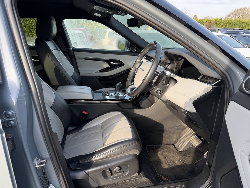 Land Rover Range Rover Evoque D180 First Edition - U11394