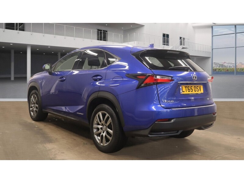 Lexus NX 300h Luxury - U11399