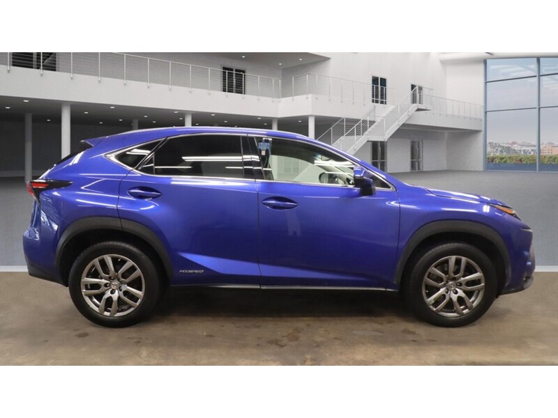 Lexus NX 300h Luxury - U11399