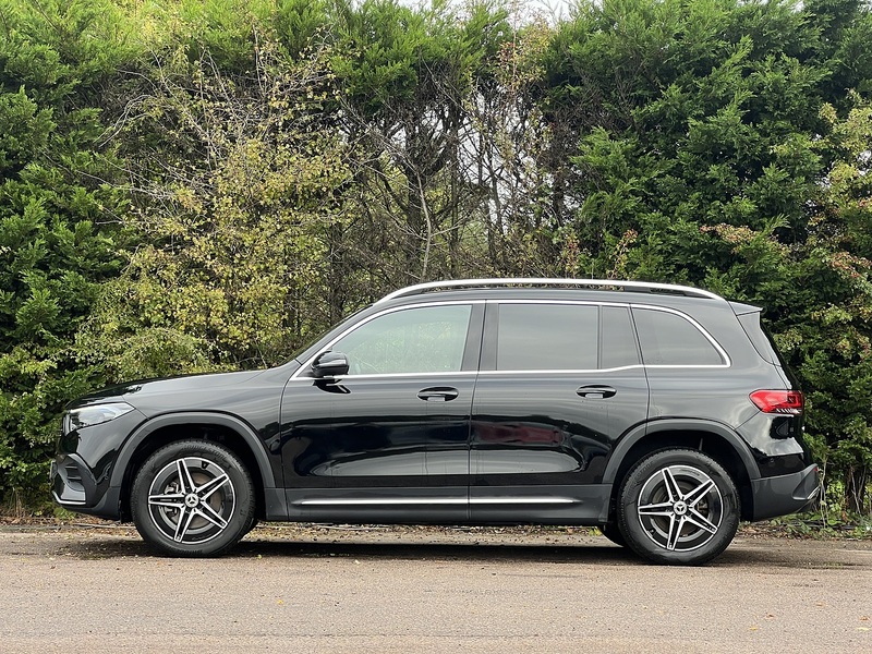 Mercedes-Benz EQB EQB 350 AMG Line - U11405