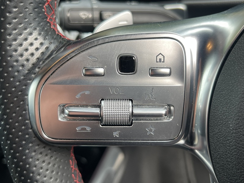 Mercedes-Benz EQB EQB 350 AMG Line - U11405