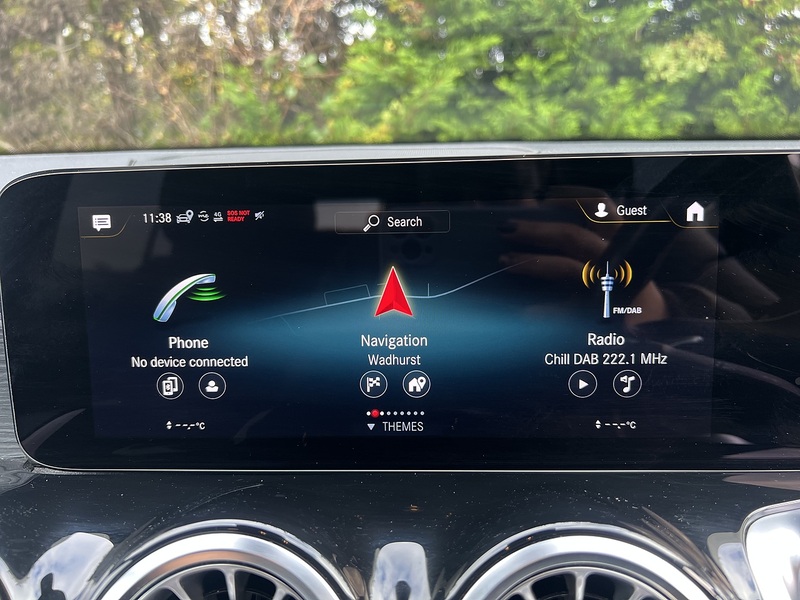 Mercedes-Benz EQB EQB 350 AMG Line - U11405