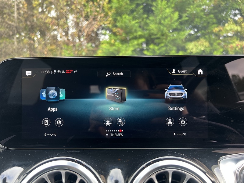 Mercedes-Benz EQB EQB 350 AMG Line - U11405