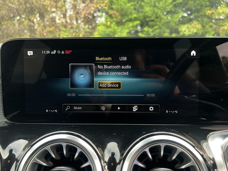 Mercedes-Benz EQB EQB 350 AMG Line - U11405