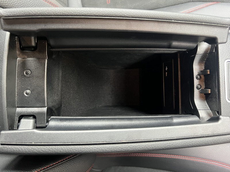 Mercedes-Benz EQB EQB 350 AMG Line - U11405