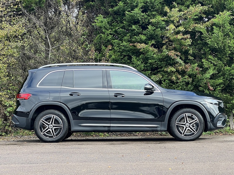 Mercedes-Benz EQB EQB 350 AMG Line - U11405