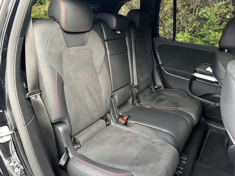 Mercedes-Benz EQB EQB 350 AMG Line - U11405