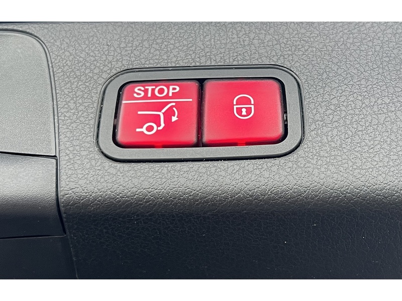 Mercedes-Benz GLB GLB200d AMG Line - U11406