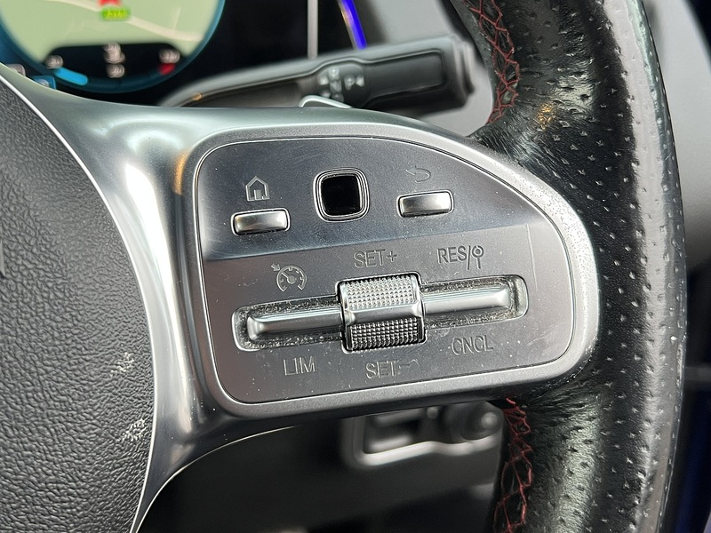 Mercedes-Benz GLB GLB200d AMG Line - U11406