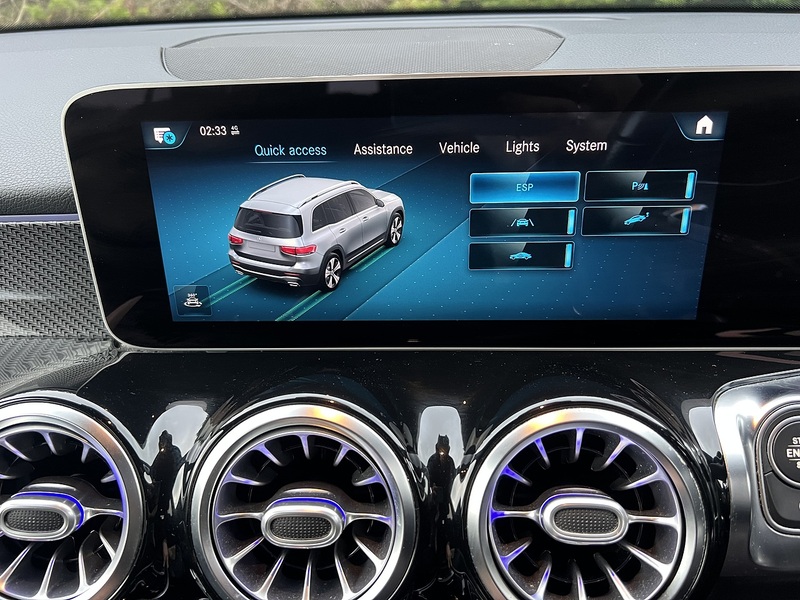 Mercedes-Benz GLB GLB200d AMG Line - U11406