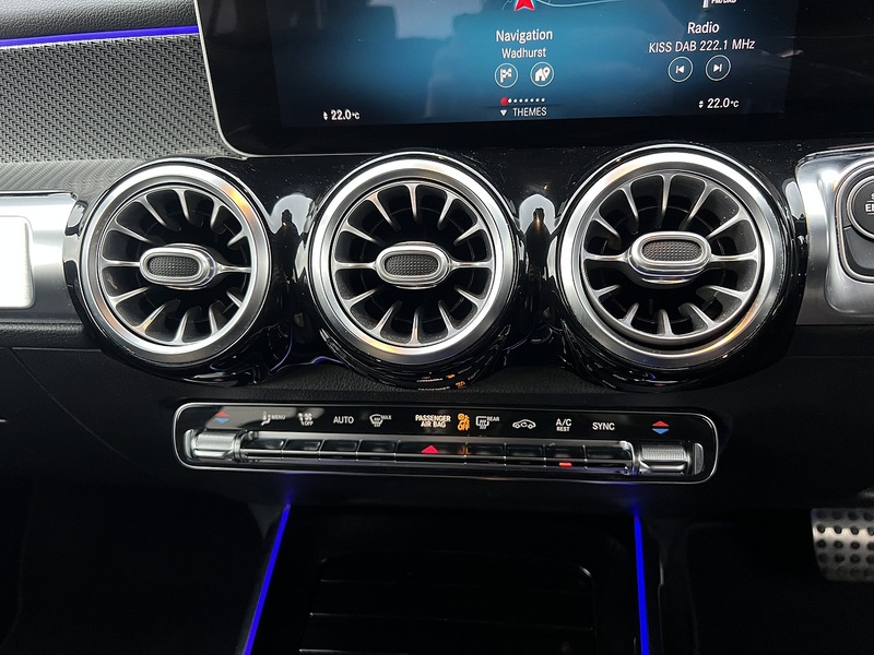 Mercedes-Benz GLB GLB200d AMG Line - U11406