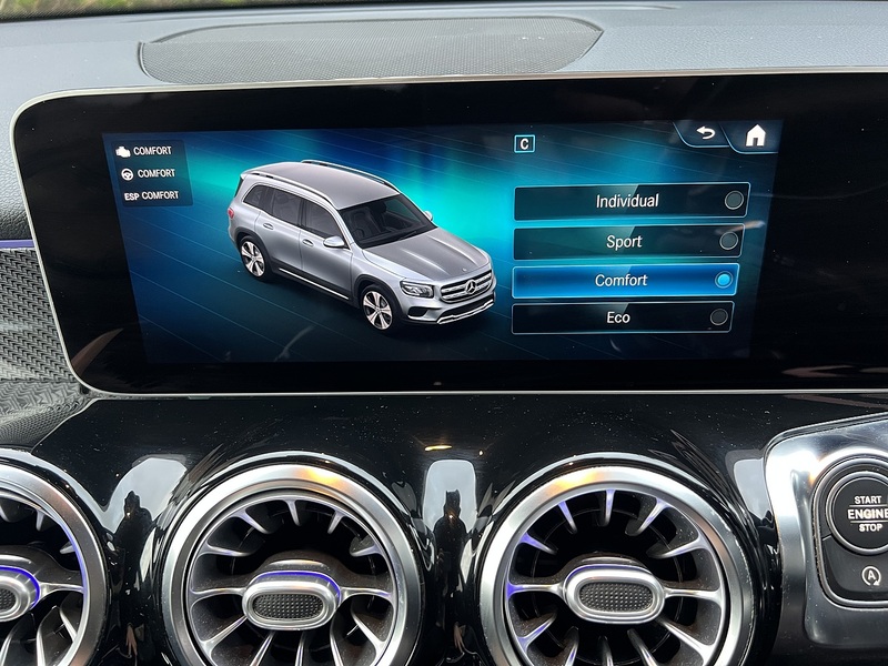 Mercedes-Benz GLB GLB200d AMG Line - U11406