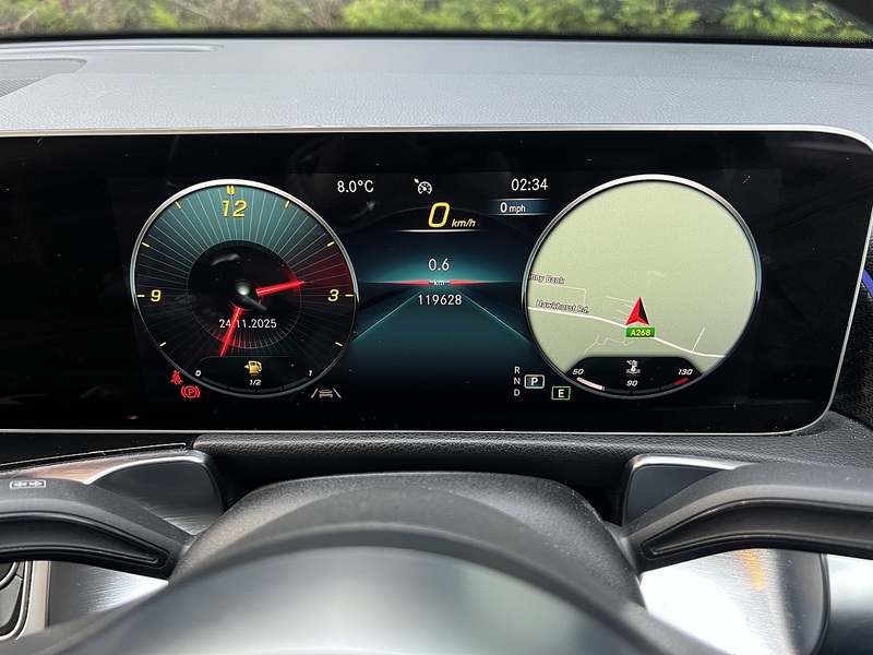 Mercedes-Benz GLB GLB200d AMG Line - U11406