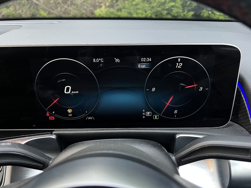 Mercedes-Benz GLB GLB200d AMG Line - U11406