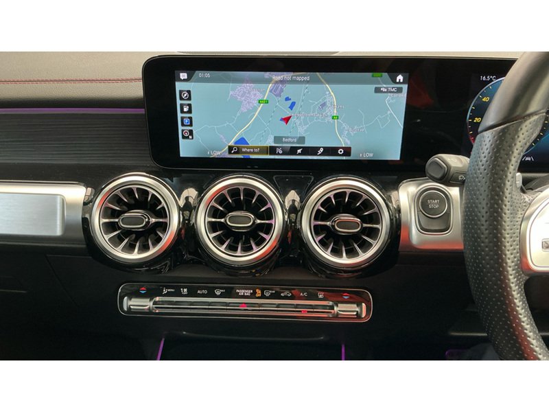 Mercedes-Benz EQB EQB 350 AMG Line - U11407