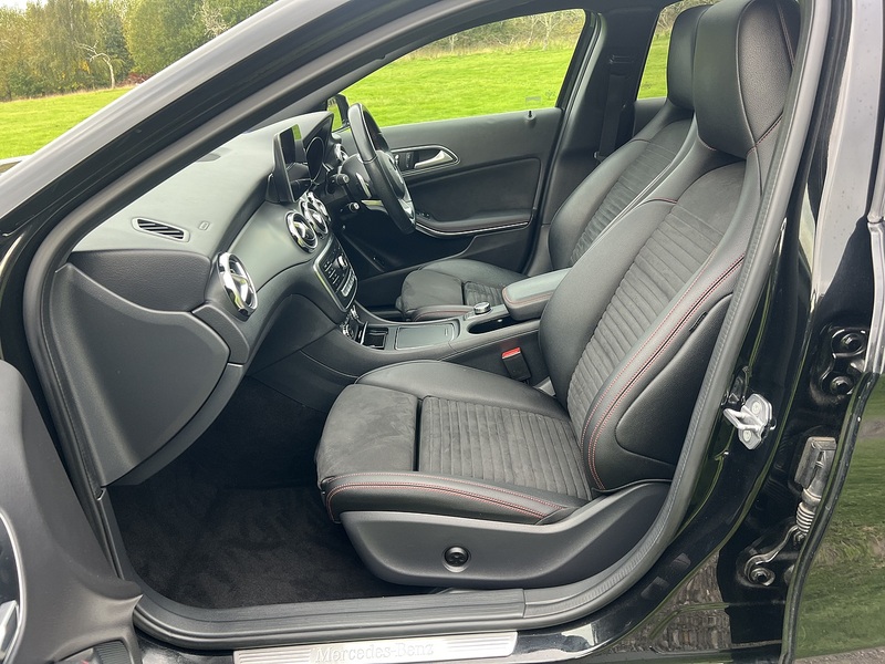 Mercedes-Benz GLA GLA200 AMG Line Edition - U11408